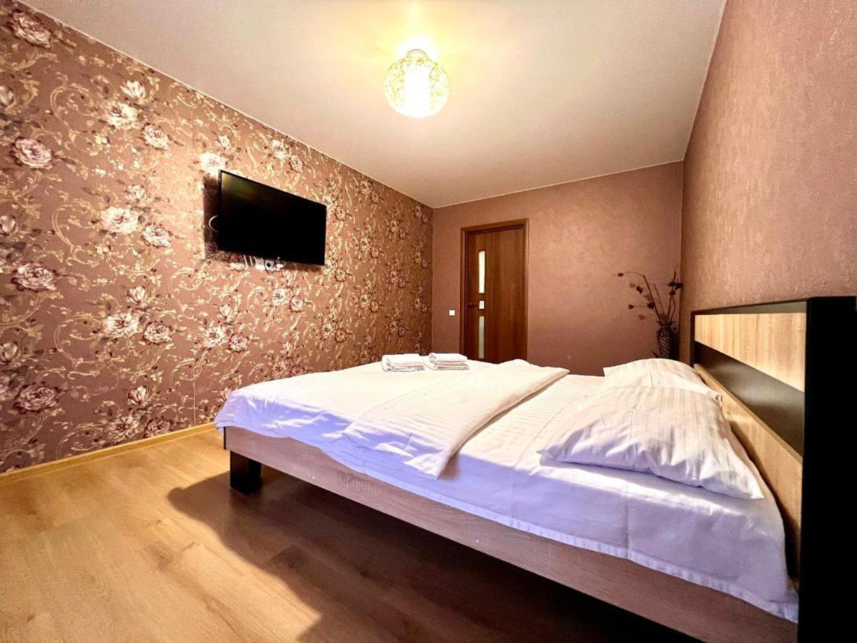 Apartpoltava Простора Однокімнатна Квартира В Новобудові, Корпусний Парк Exteriör bild